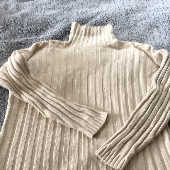 Vintage Club Monaco Knotted Silk Turtle Neck - Picture 2 of 10